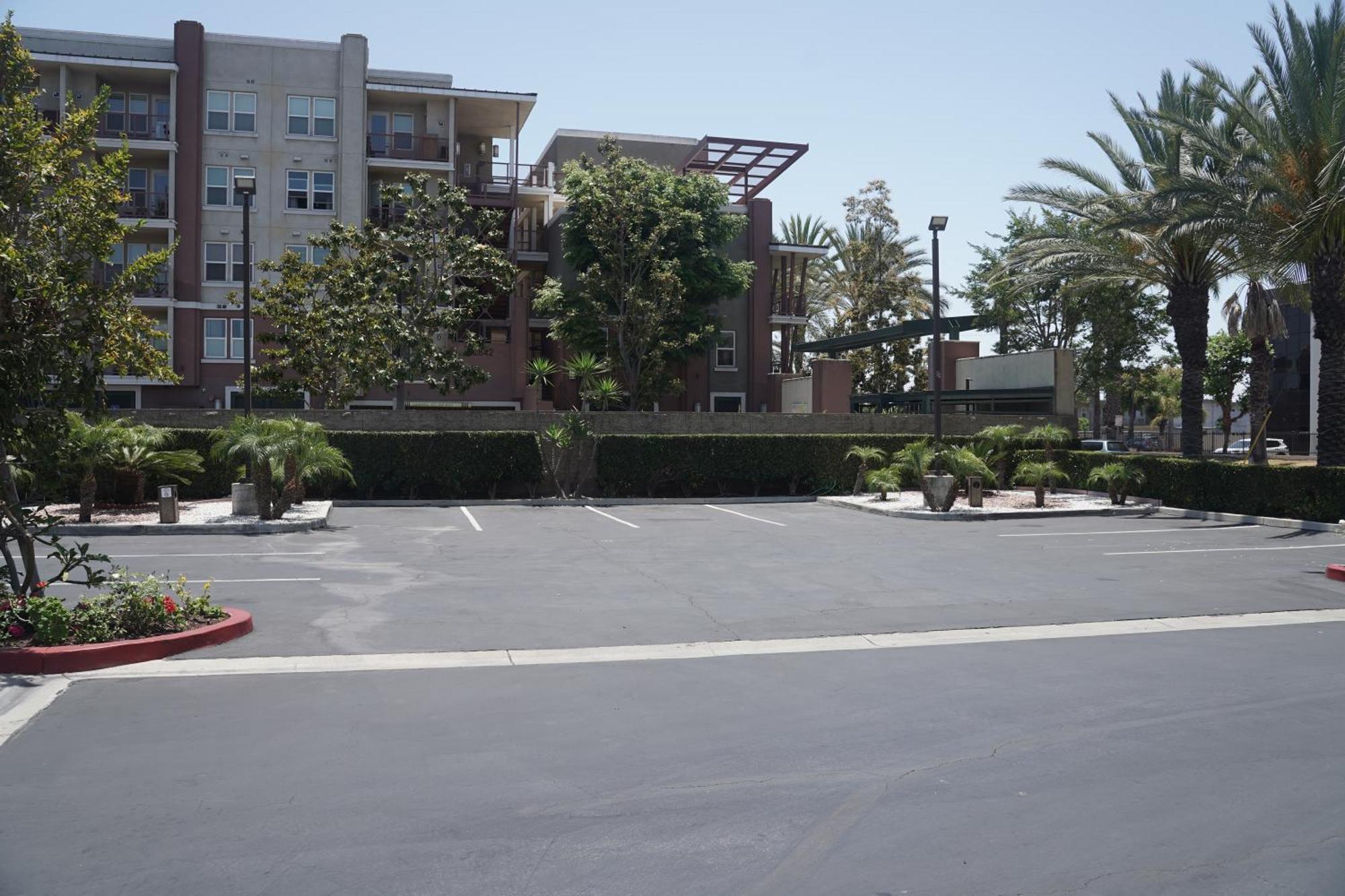 Harbor Inn & Suites Anaheim Exterior photo