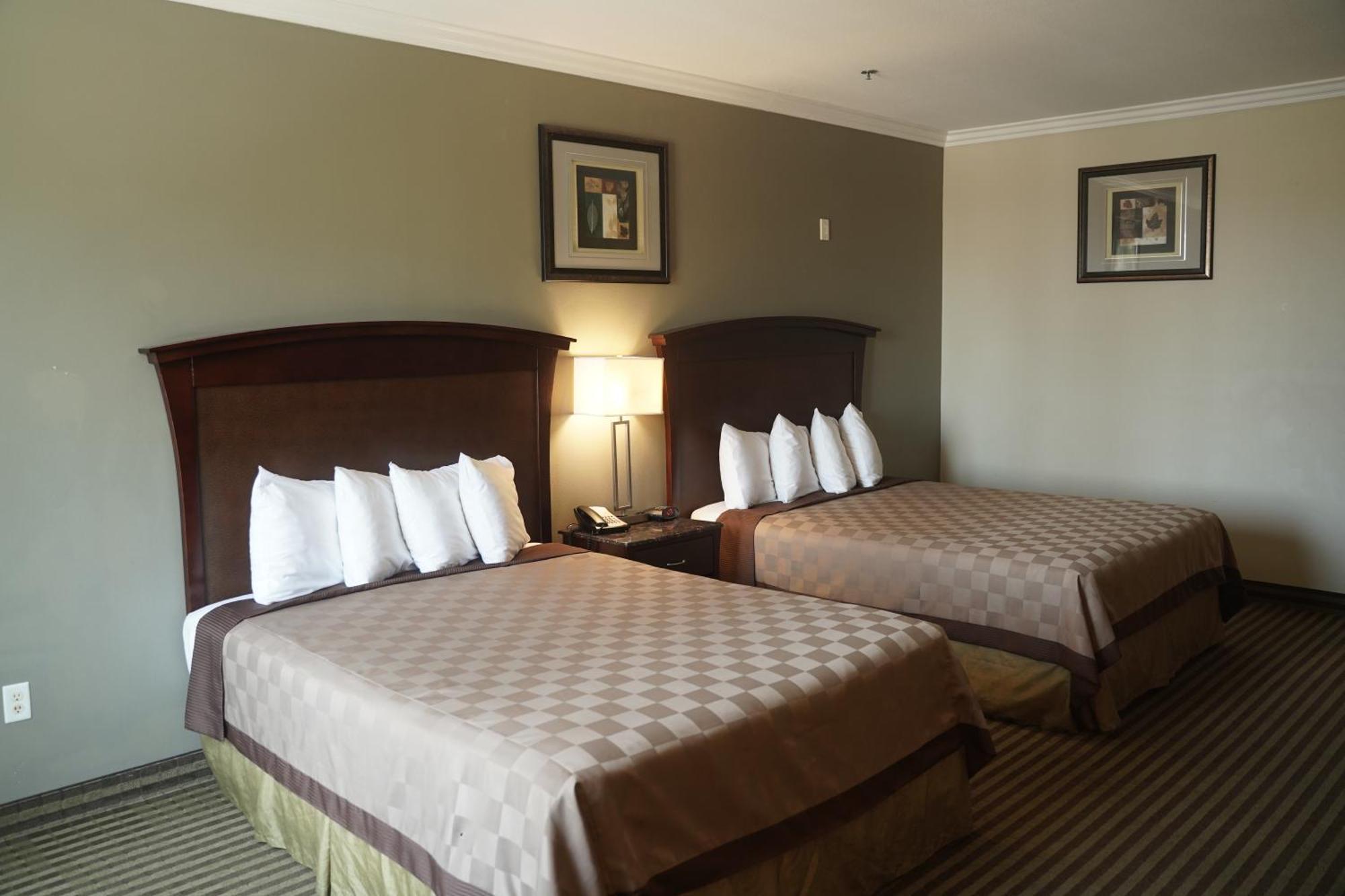 Harbor Inn & Suites Anaheim Exterior photo